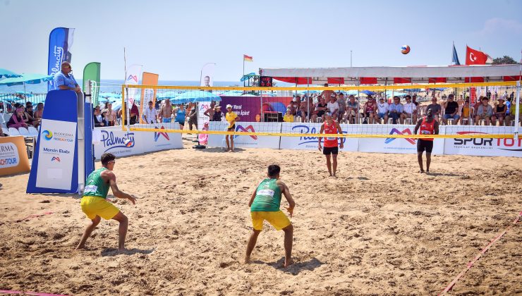 Mersin’de Pro Beach Tour Voleybol Etabı Coşkuyla Başladı