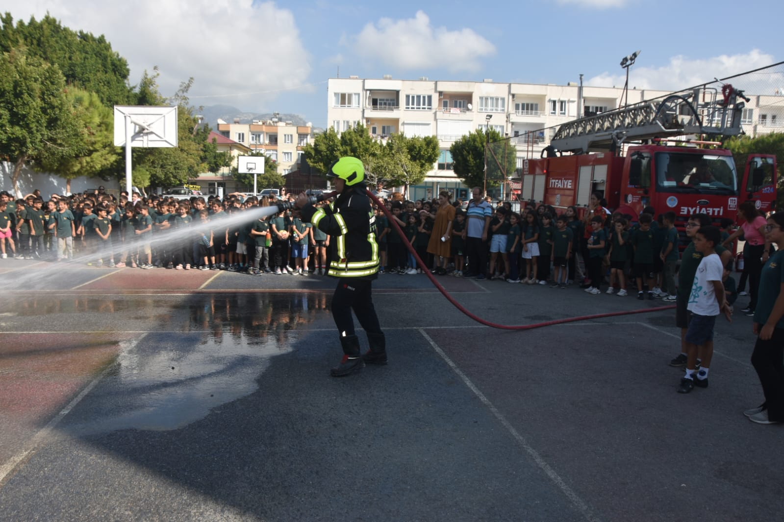 Mersin'de Deprem ve Yangın Tatbikatı