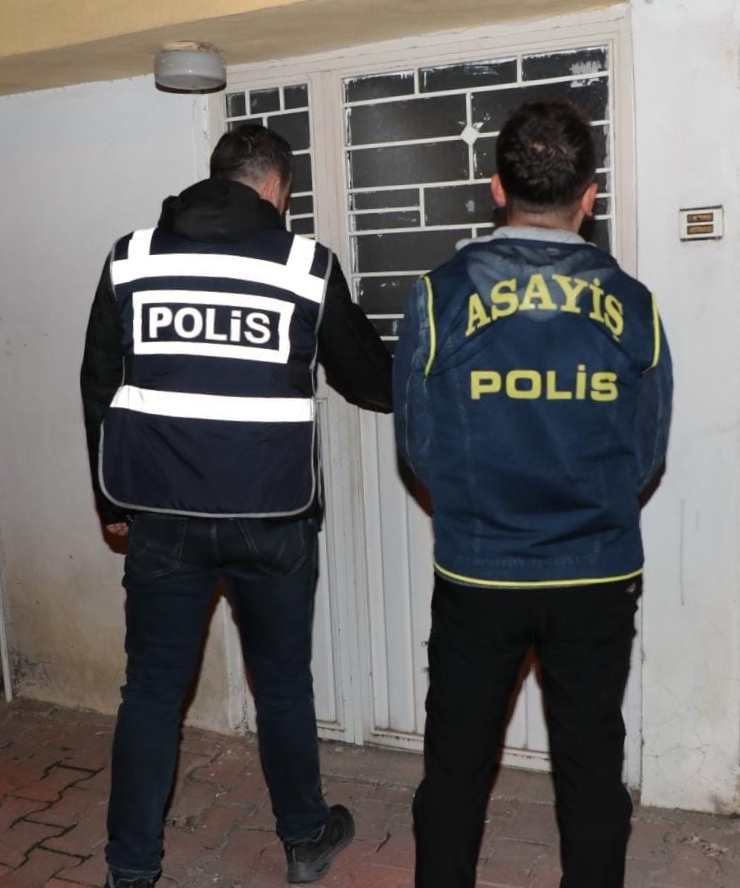 Mersin'de Büyük Operasyon: 49 Hükümlü ve 19 Şüpheli Yakalandı